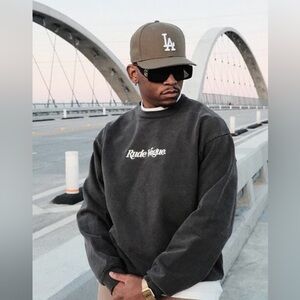 Rude Vogue M/W Grey Distressed Sweatshirt - M -Crew Neck- essential Normcore